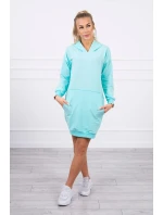 Šaty s kapucí v mátové barvě