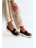 model 21665393 Dámské kožené sandály s mašlí Černé - Zazoo model 21665393 Dámské kožené sandály s mašlí Černé - Zazoo