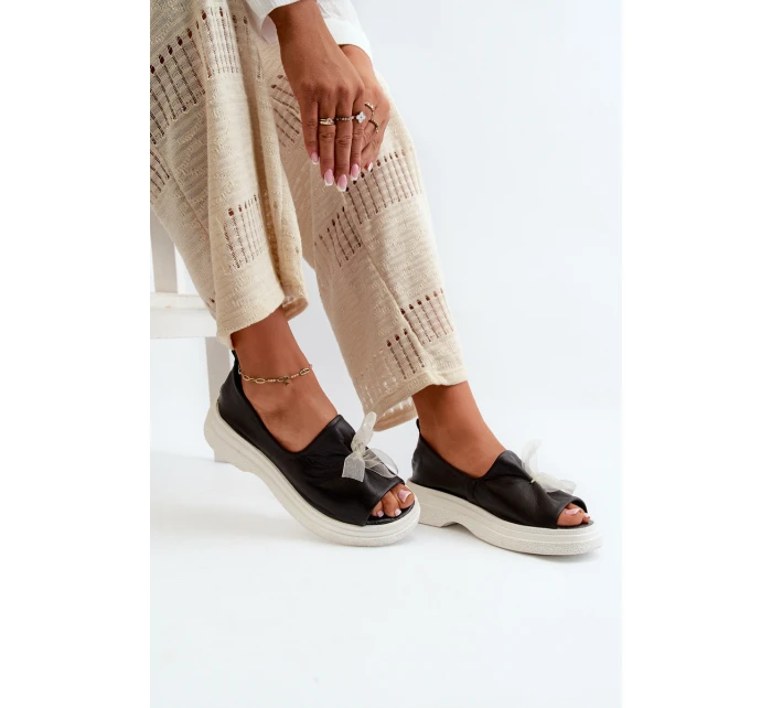 model 21665393 Dámské kožené sandály s mašlí Černé - Zazoo model 21665393 Dámské kožené sandály s mašlí Černé - Zazoo