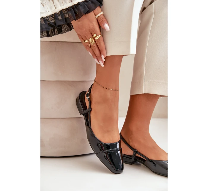 Lakované Baletky Na Nízkém Podpatku S Černé model 21670622 - Boto Lakované Baletky Na Nízkém Podpatku S Černé model 21670622 - Boto