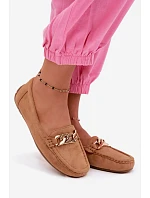 Dámské mokasíny se zlatým řetízkem a imitací semiše Camel Amaretto Dámské mokasíny se zlatým řetízkem a imitací semiše Camel Amaretto
