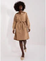 Sukienka CHA SK model 20129351 ciemny bezowy - FPrice Sukienka CHA SK model 20129351 ciemny bezowy - FPrice