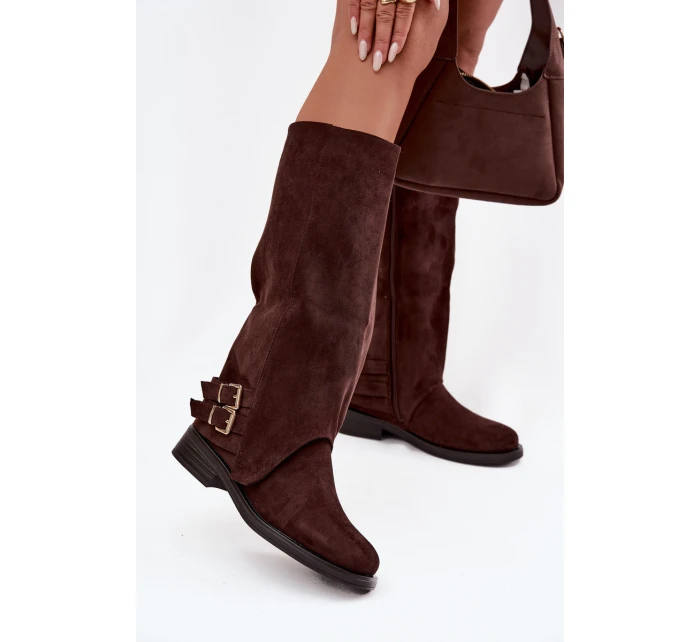 Zateplené dámské kozačky s přezkami čokoládové model 21715392 - Boto