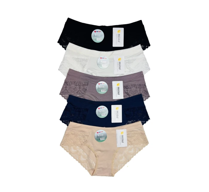 Figi model 21303192 A'12 - DC Girl