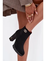 Zateplené dámské kotníkové boty na podpatku s ozdobným detailem černé Vessara