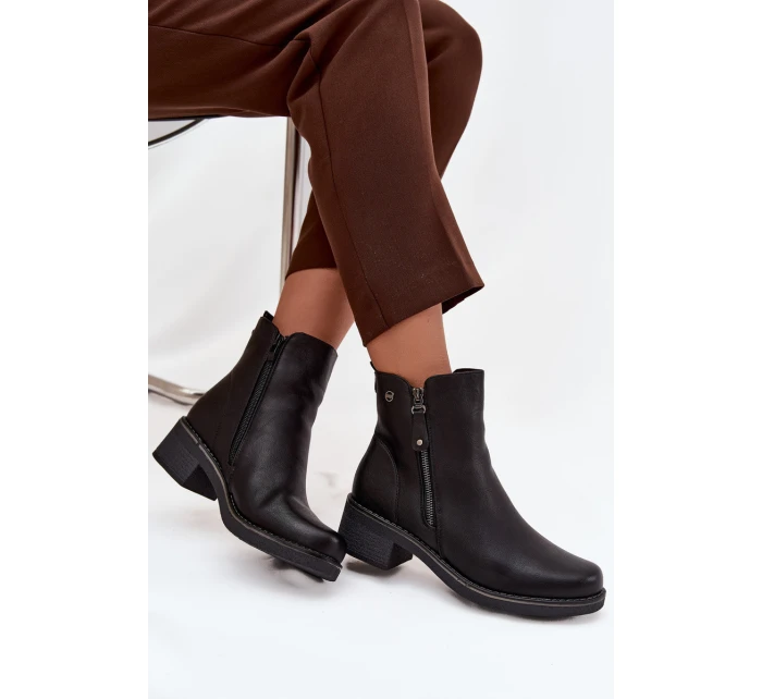 Dámské kotníkové boty černé - model 21857912