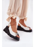 Dámské Kožené Sandály Na Klínu A Platformě S Dekorací Artiker 56C1588 Bílé