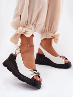 Dámské Kožené Sandály Na Klínu A Platformě S Dekorací Artiker 56C1588 Bílé