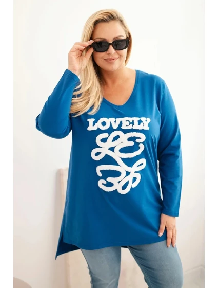 Dámská blůza Plus Size bavlněná s nápisem a výstřihem do V model 21399891 - K-Fashion