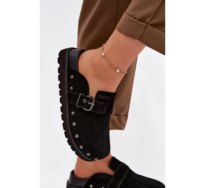 Zamsové pantofle na platformě s cvoky a sponou Big Star TT274951 Černé