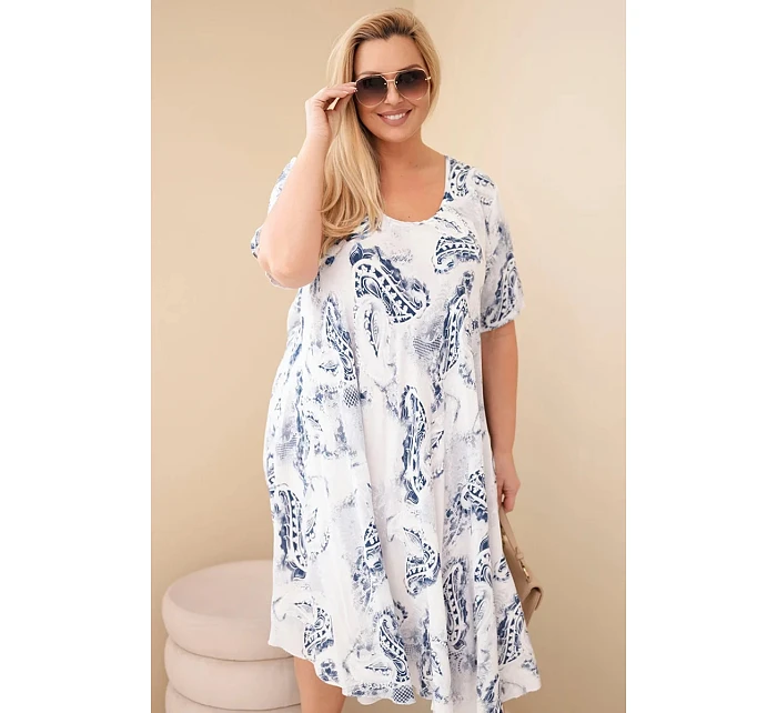 Dámské viskózové šaty Plus Size s krátkým rukávem a model 22043110 vzorem bílé - K-Fashion