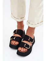 Dámské sandály se zlatými sponami Černé model 22039857 - Boto