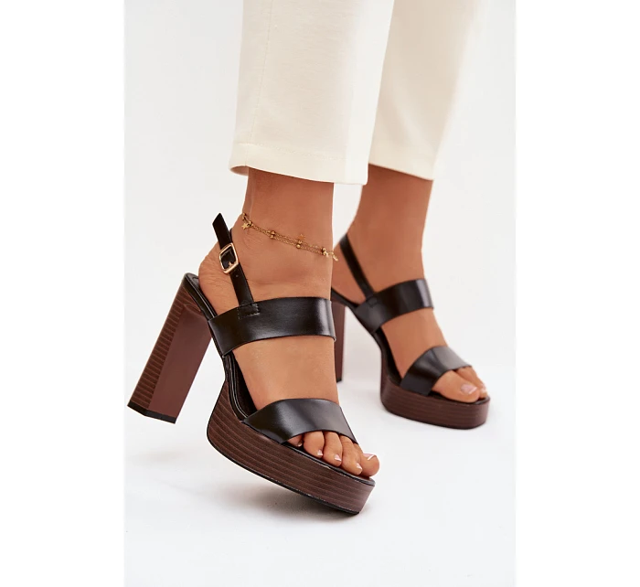 Sandály na podpatku  model 226116 Step in style