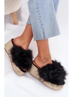 Dámské klapky na klínu s kožíškem a pletením černé Virela Dámské klapky na klínu s kožíškem a pletením černé Virela