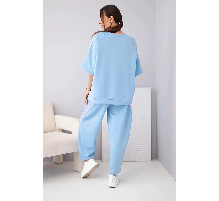 Dámský komplet máslový z viskózy mikina a kalhoty s lampasy béžový Dámský komplet máslový z viskózy mikina a kalhoty s lampasy béžový