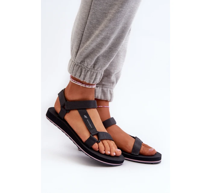 Dámské Sportovní Sandály model 21666215 Tmavě šedé - 4F Dámské Sportovní Sandály model 21666215 Tmavě šedé - 4F