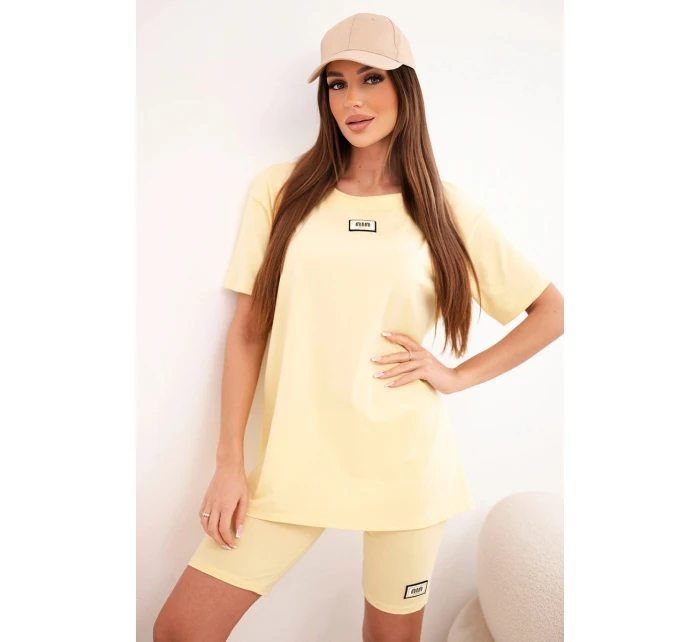 Dámský bavlněný komplet s krátkým rukávem a šortkami žlutý Dámský bavlněný komplet s krátkým rukávem a šortkami žlutý