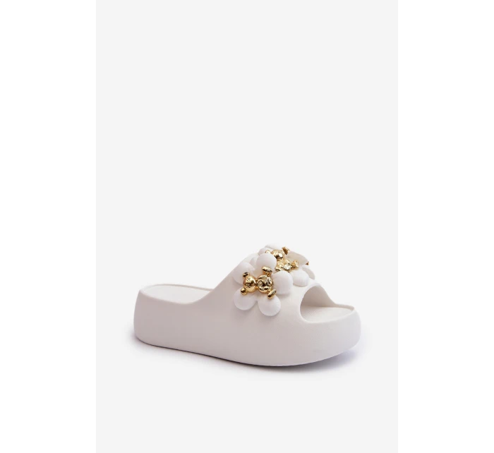 Dámské Pěnové Žabky S Ozdobami Na Podrážce Bílé model 21666043 - Boto