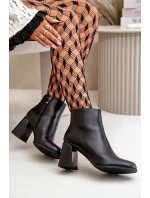 Hladké dámské boty na podpatku z eko kůže zateplené černé model 21669066 - Boto Hladké dámské boty na podpatku z eko kůže zateplené černé model 21669066 - Boto