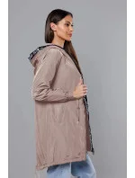 Tenká béžová dámská bunda s ozdobnou lemovkou model 18319662 - Miss TiTi Tenká béžová dámská bunda s ozdobnou lemovkou model 18319662 - Miss TiTi