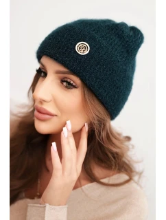 Dámská zimní čepice model 21441766 s ozdobným knoflíkem mořská - K-Fashion