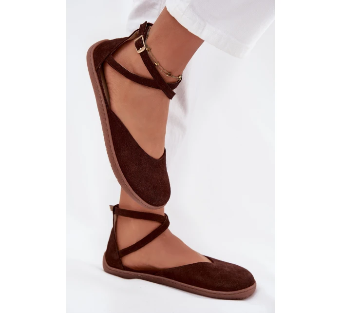 Dámské semišové baleríny s pásky čokoládové model 21706950 - Zazoo Dámské semišové baleríny s pásky čokoládové model 21706950 - Zazoo