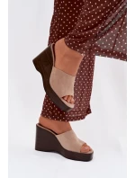 Dámské pantofle na platformě model 21919258 - Boto