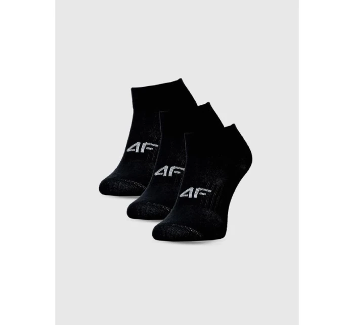 Dívčí kotníkové ponožky model 21756810 - 4F Dívčí kotníkové ponožky model 21756810 - 4F