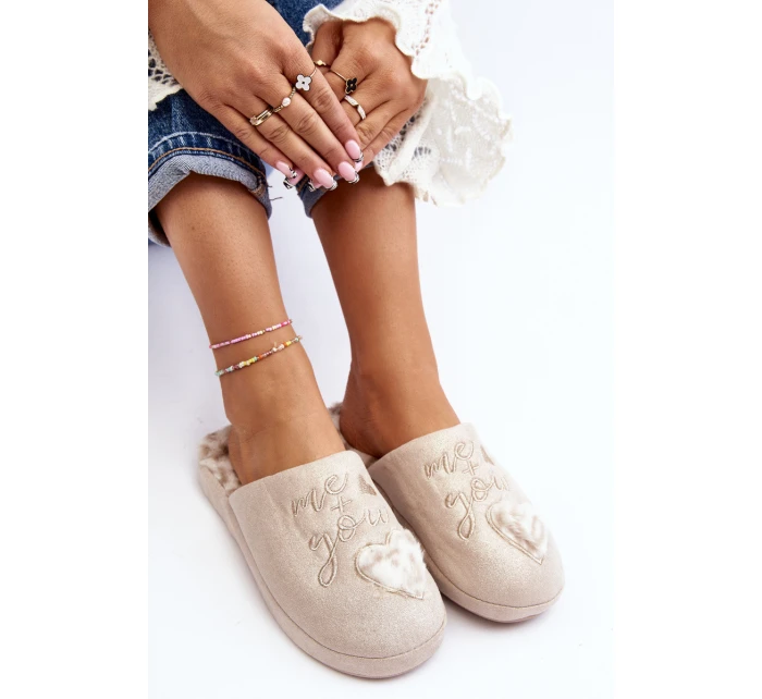 Lesklé dámské pantofle béžové Geraja Lesklé dámské pantofle béžové Geraja