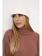 Fleecová čepice Roma  ecru model 18749867 - K-Fashion