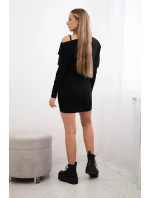 Šaty se zdobením na ramenou černé Šaty se zdobením na ramenou černé