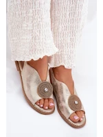 Lesklé Dámské Sandály S Dekorativním Detalem model 21691490 Zlaté - S.Barski Lesklé Dámské Sandály S Dekorativním Detalem model 21691490 Zlaté - S.Barski