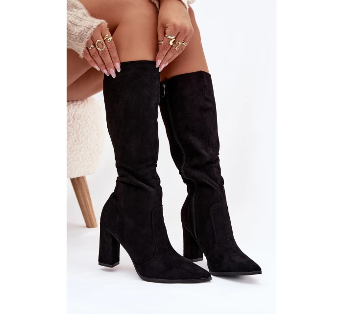 Dámské kozačky na sloupku z eko‑semiše zateplené – černé Narille Dámské kozačky na sloupku z eko‑semiše zateplené – černé Narille