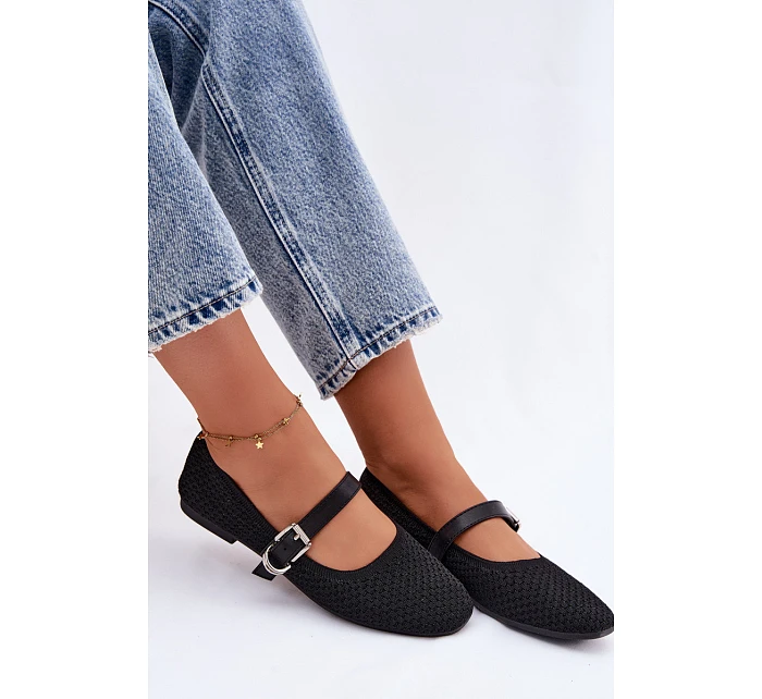 Textilní baleríny s páskem a přezkou model 22122509 - Boto