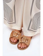 Ploché Dámské Sandály S Ozdobným Detalem Camel model 21689992 - Boto Ploché Dámské Sandály S Ozdobným Detalem Camel model 21689992 - Boto