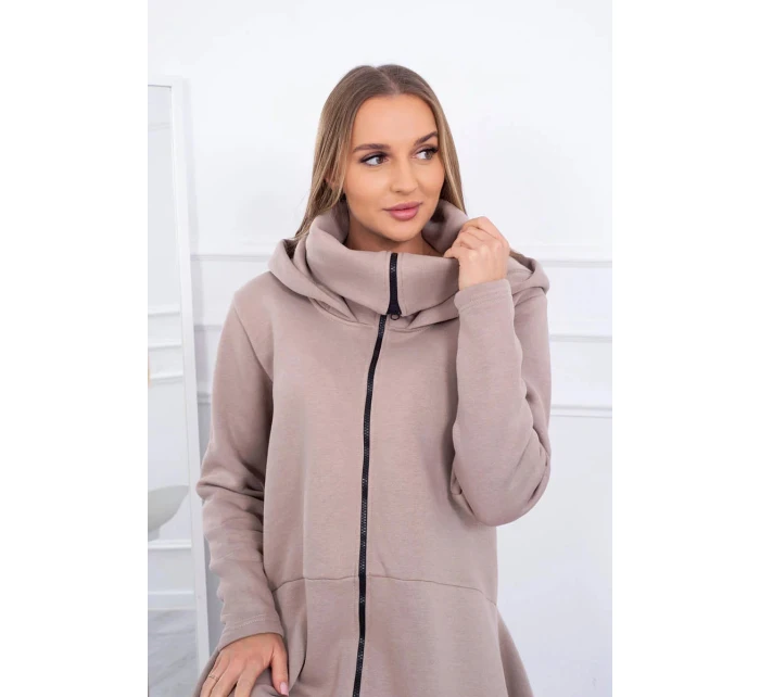 Zateplené šaty s delšími boky model 20648434 béžové - Kesi