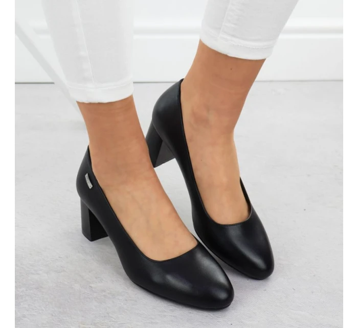 Černé lodičky na jehlovém podpatku Sergio Leone PB178