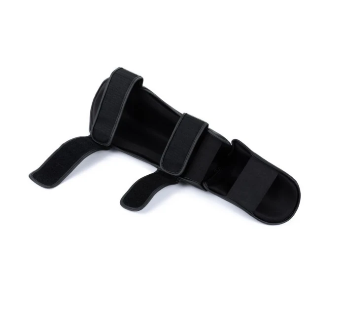 Chrániče holenních kostí M - Phantom White Chrániče holenních kostí M - Phantom White