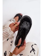 Dámské sandály na plochém podpatku s ozdobou černé model 21686832 - Boto Dámské sandály na plochém podpatku s ozdobou černé model 21686832 - Boto