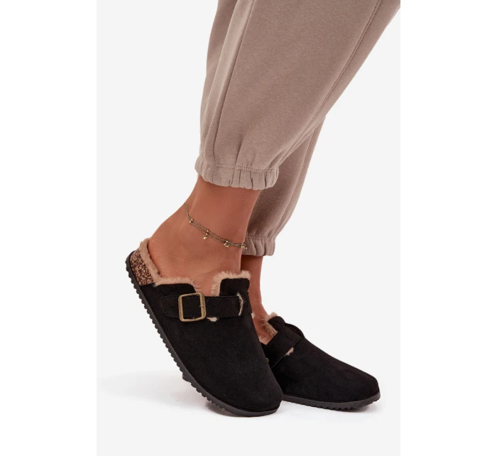 Dámské nazouvací pantofle s kožešinou a přezkou Sylisse – černé