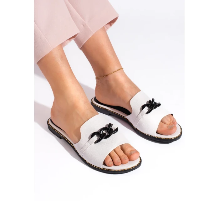 Klasické dámské bílé  nazouváky bez podpatku