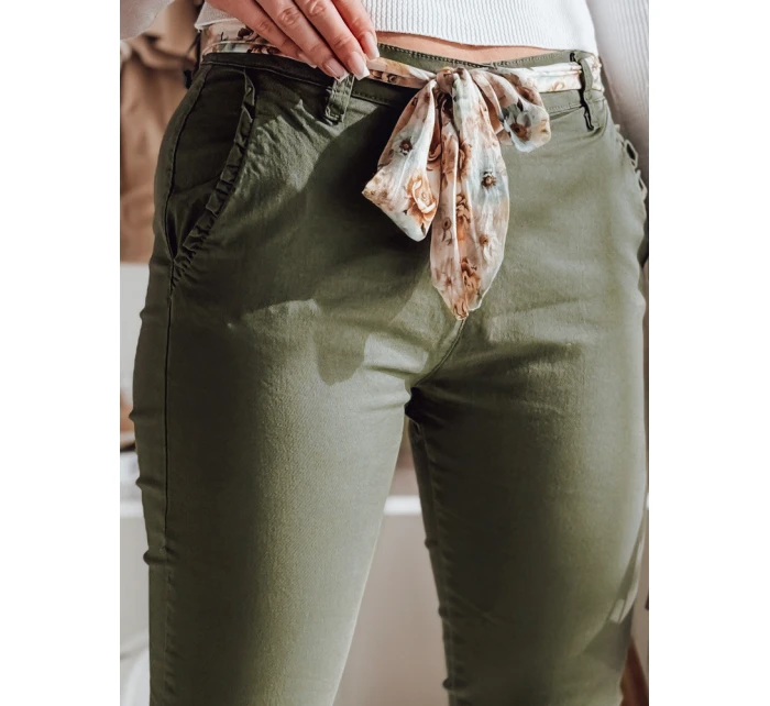 Dámské látkové chinos kalhoty s páskem olivové Dstreet model 21986630 - FashionStreet Dámské látkové chinos kalhoty s páskem olivové Dstreet model 21986630 - FashionStreet