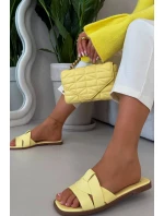Dámské ploché pantofle s pásky žluté model 21937369 - Boto