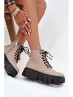 Dámské kožené kotníkové boty na platformě Vinceza – béžové Dámské kožené kotníkové boty na platformě Vinceza – béžové