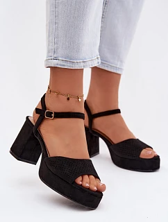 Sandály na podpatku  model 226333 Step in style