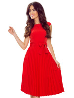 LILA Červené dámské plisované šaty s krátkými rukávy model 8714419 LILA - numoco
