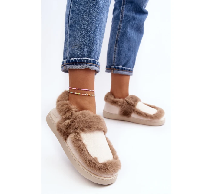 Dámské pantofle s kožešinou béžové model 21641327 - Boto Dámské pantofle s kožešinou béžové model 21641327 - Boto