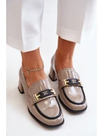 Lakované Dámské Polobotky Na Podpatku S Dekorací Béžové model 21673919 - Artiker