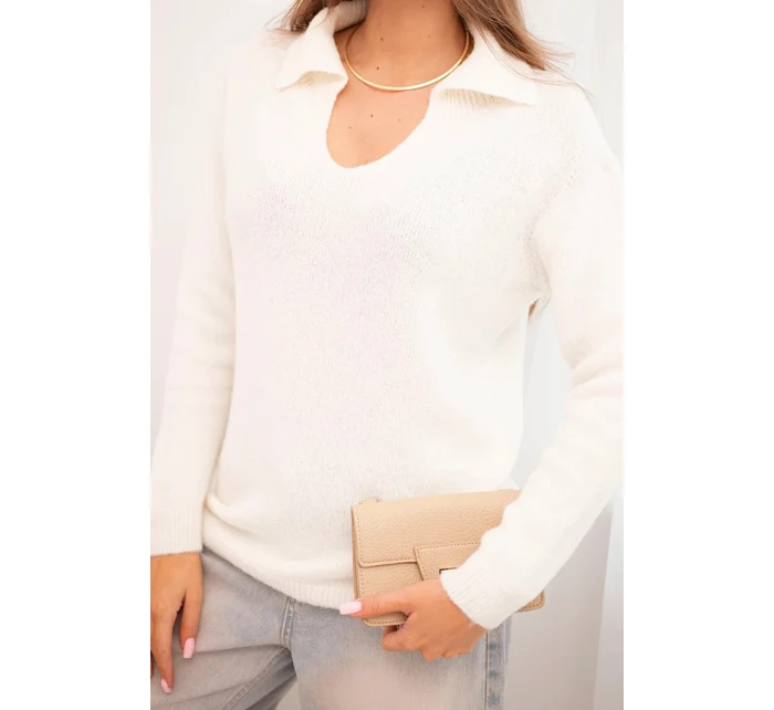 Dámský svetr z baby alpaky s límcem a výstřihem do V ecru