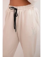 Komplet dámský s viskózou s ozdobami a elastickými kalhotami béžový Komplet dámský s viskózou s ozdobami a elastickými kalhotami béžový